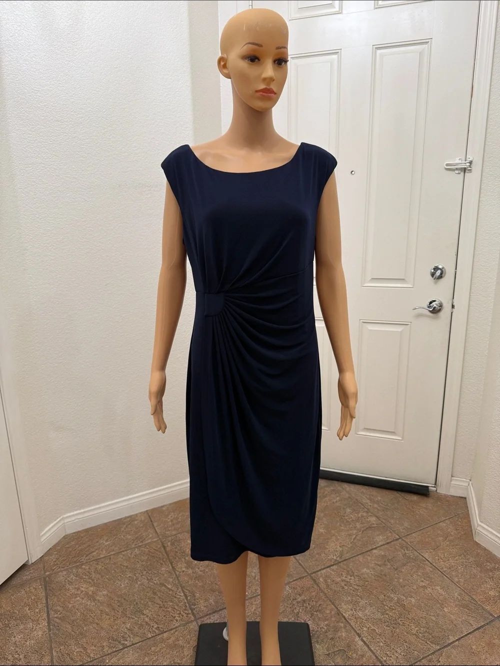 Connected Appareal Sz 14 Navy Slimming Ruched Waist Scoop Neck Sleeveless Dress